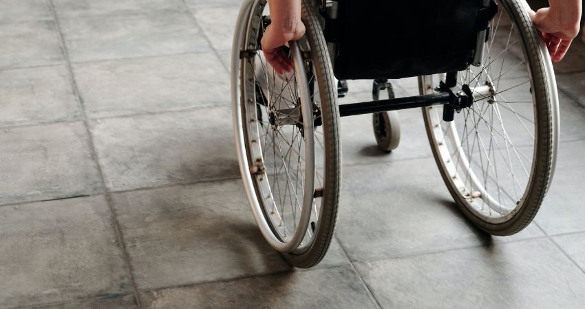 6 Benefits of Power Assist Devices for Manual Wheelchairs | Freedom Mobility